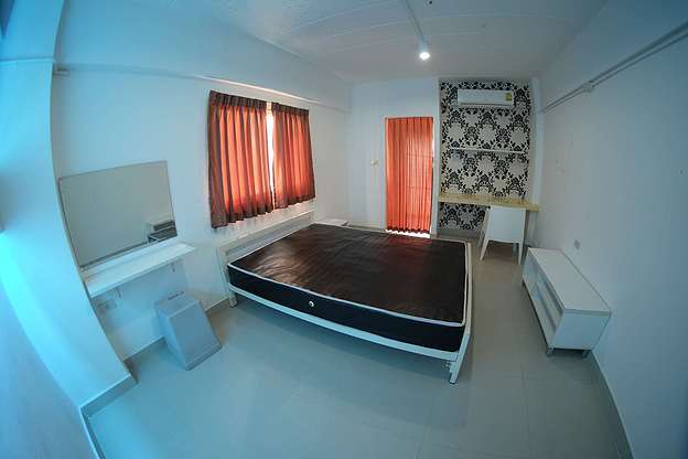 Condo — photo 2