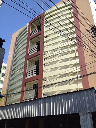 Condo — photo 1
