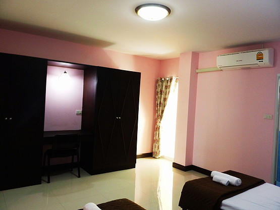 Condo — photo 1