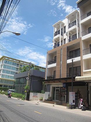 Condo · Mueang Chon Buri, chon_buri — photo 1