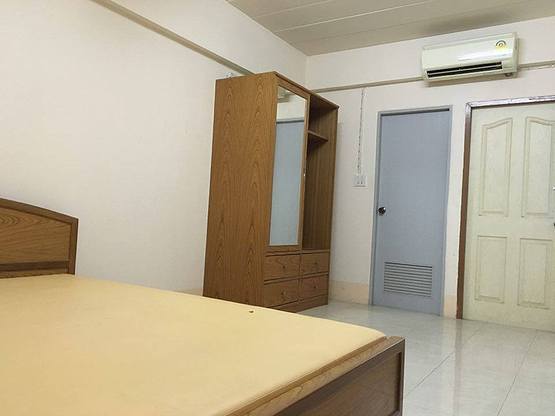 Condo · Wang Thonglang, bangkok — photo 1