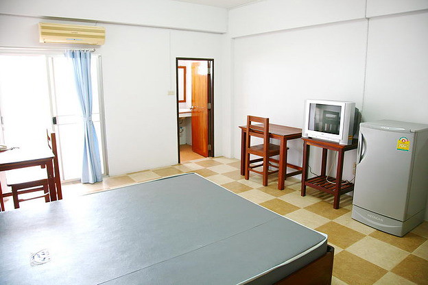 Condo — photo 3