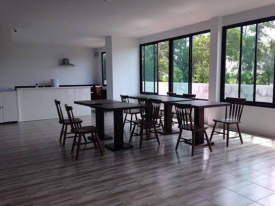 The Sixteenth Surin Beach Hotel and Apartment — photo 3