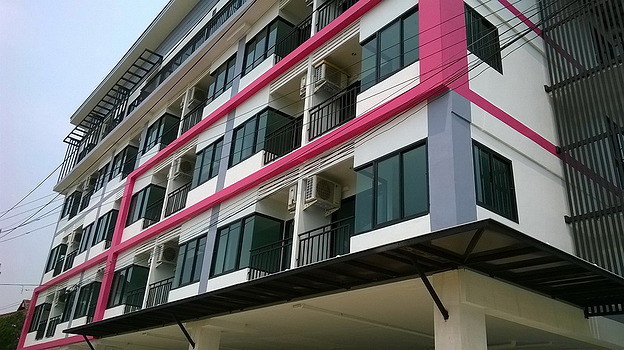 Condo — photo 2