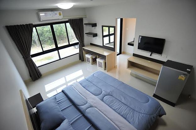 Condo · Mueang Chon Buri, chon_buri — photo 2