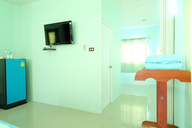 Condo — photo 3
