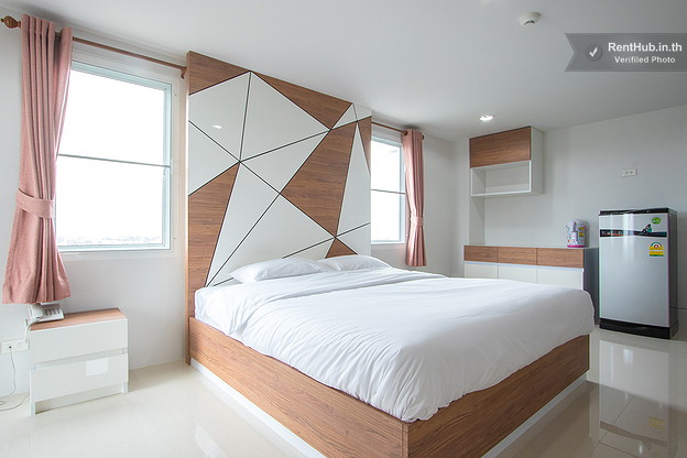 Condo — photo 1