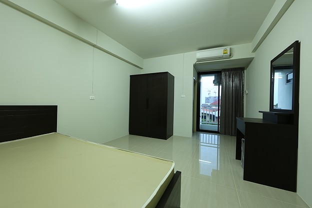 Condo · Mueang Nonthaburi — photo 5