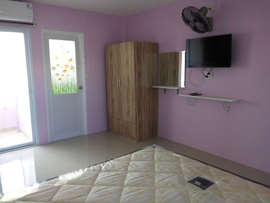 Condo — photo 2