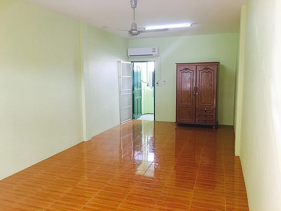 Condo — photo 3