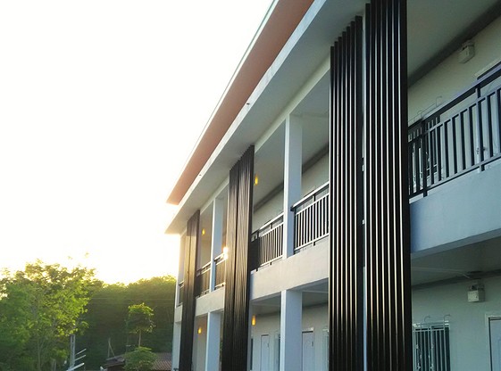 Condo — photo 1