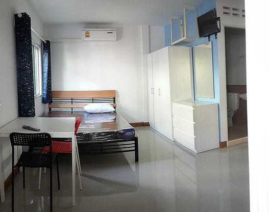 Condo — photo 2