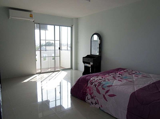 Condo · Mueang Nonthaburi — photo 2
