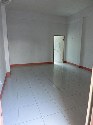 Condo — photo 3