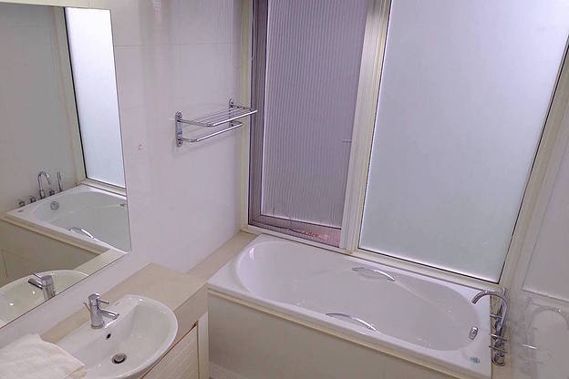 Siri Residence Sukhumvit 24 — photo 5