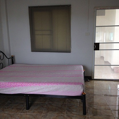 Condo — photo 2