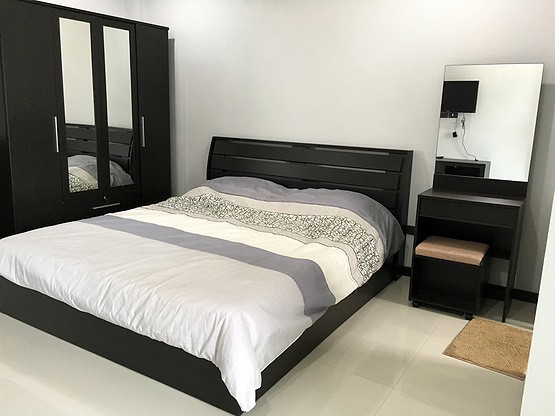 Condo — photo 2