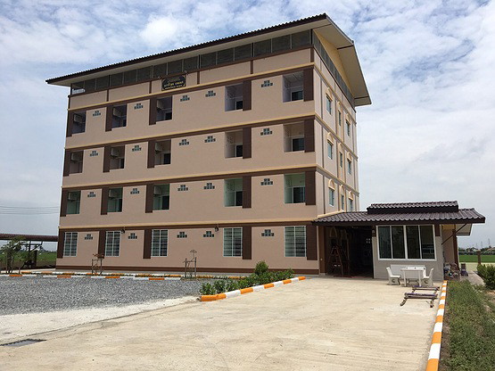 Condo — photo 2