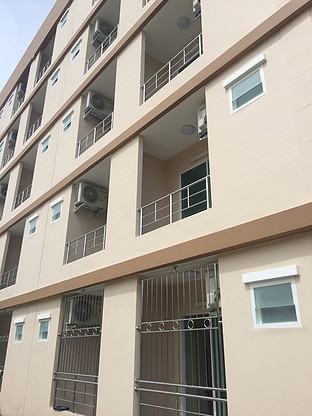 Condo · Bangkok Noi, bangkok — photo 1