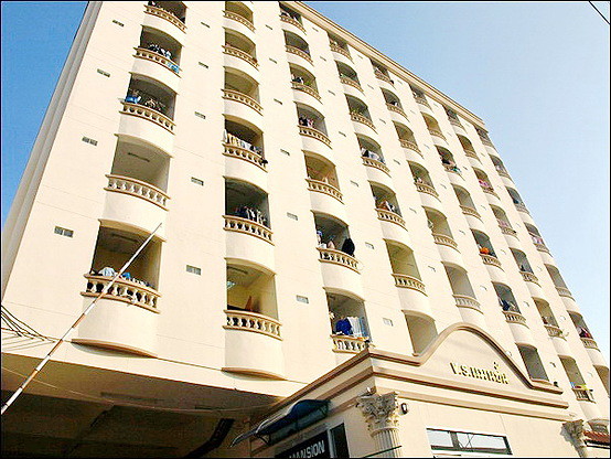 Condo · Mueang Samut Prakan — photo 1