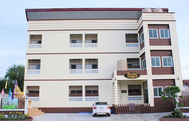 Condo — photo 1