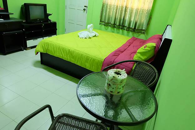 Condo — photo 2