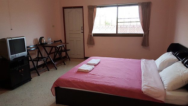 Condo — photo 2