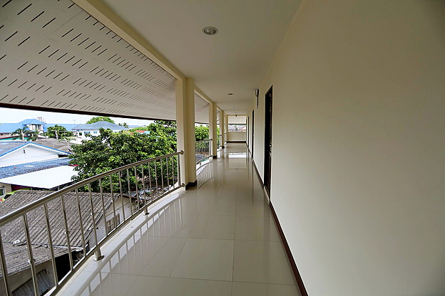 Condo — photo 4
