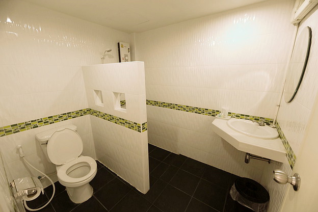 Condo — photo 3
