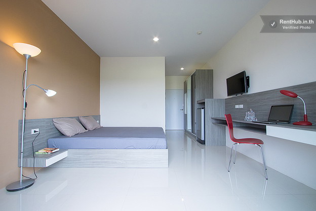 Condo — photo 1