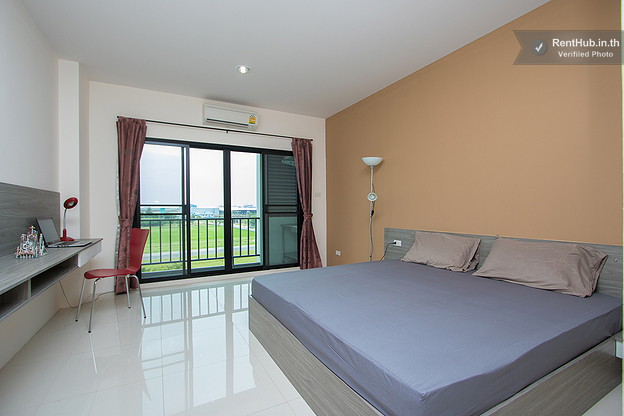 Condo — photo 2
