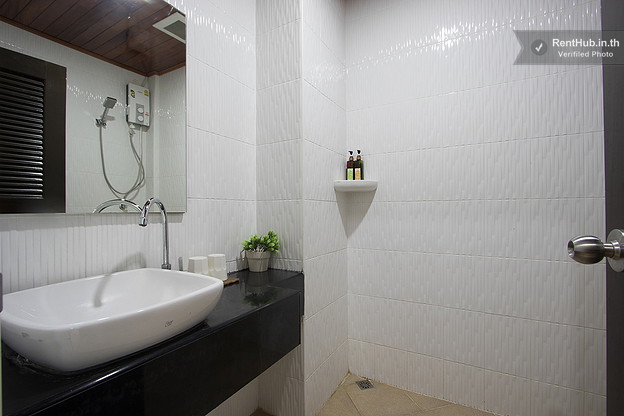Condo · Pathum Wan, bangkok — photo 5