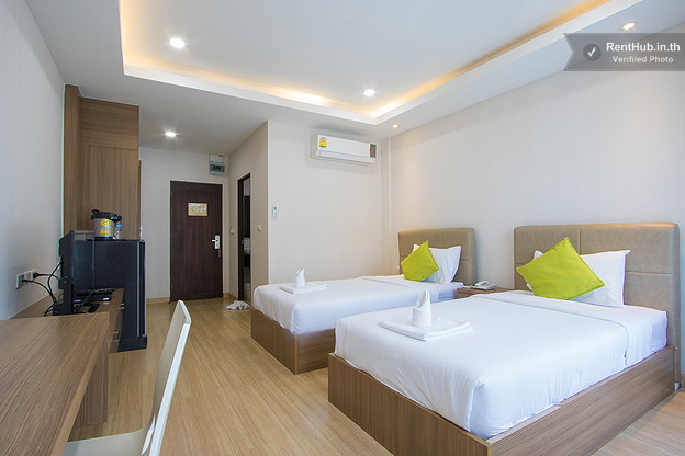 Condo · Pathum Wan, bangkok — photo 2