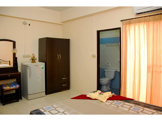 Condo — photo 5