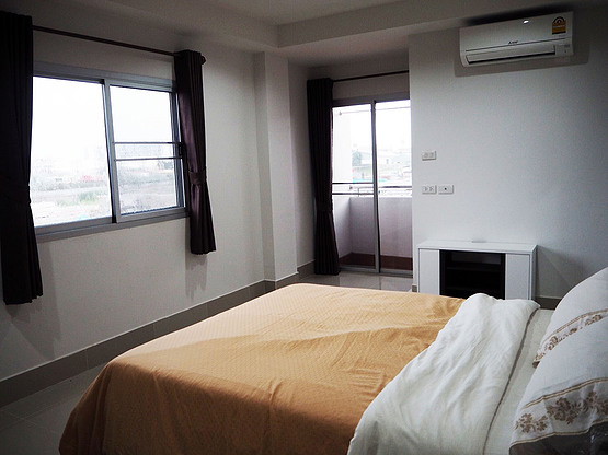 Condo · Lat Krabang, bangkok — photo 2