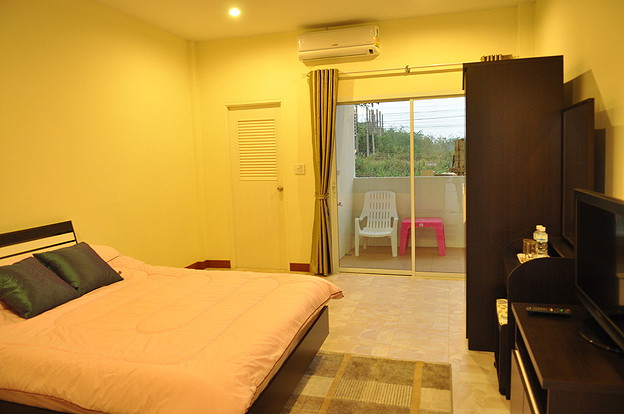 Condo — photo 5
