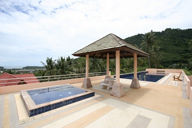 Kata Top View Apartment