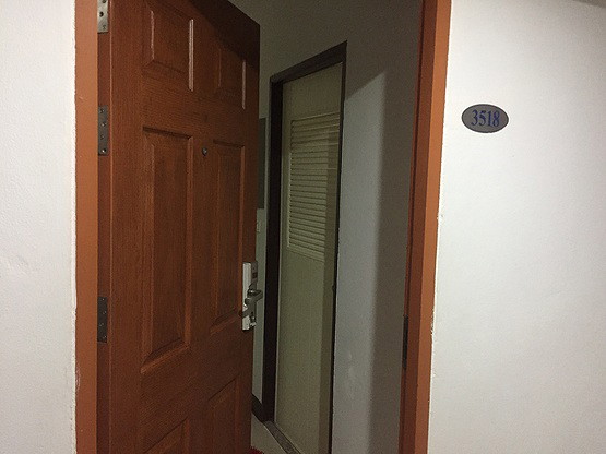 Condo — photo 1