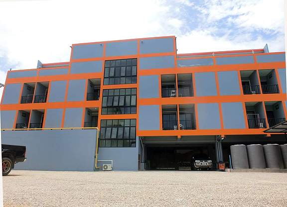 Condo — photo 2