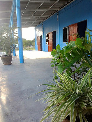 Condo — photo 1