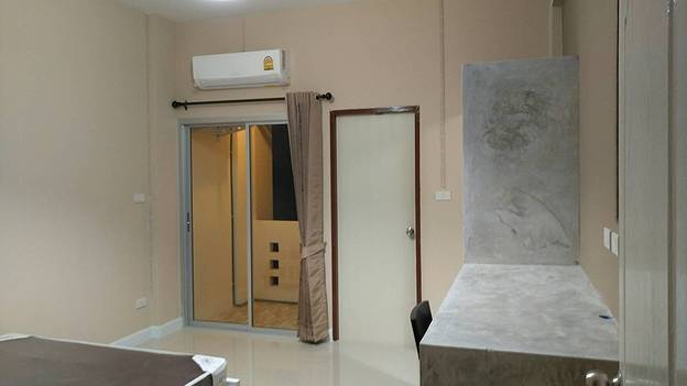 Condo — photo 2