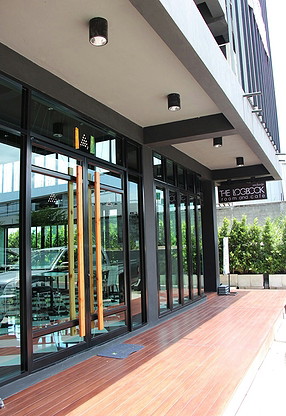 Condo · Mueang Chon Buri, chon_buri — photo 2