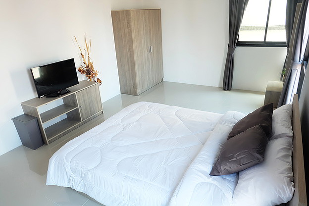 Condo · Huai Khwang, bangkok — photo 4