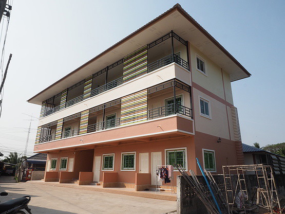 Condo — photo 1