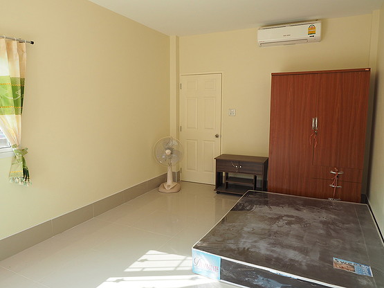 Condo — photo 2