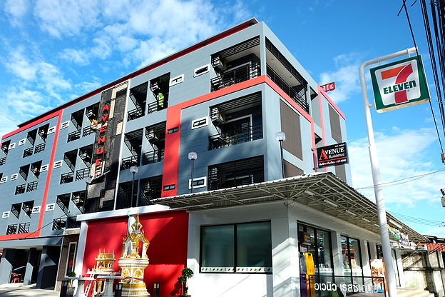 Condo — photo 2