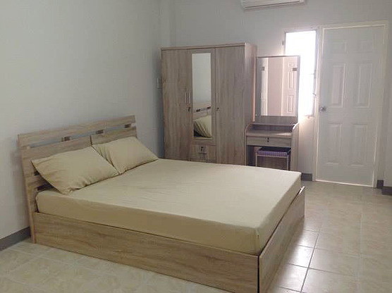 Condo — photo 1