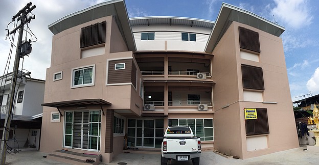 Condo — photo 1