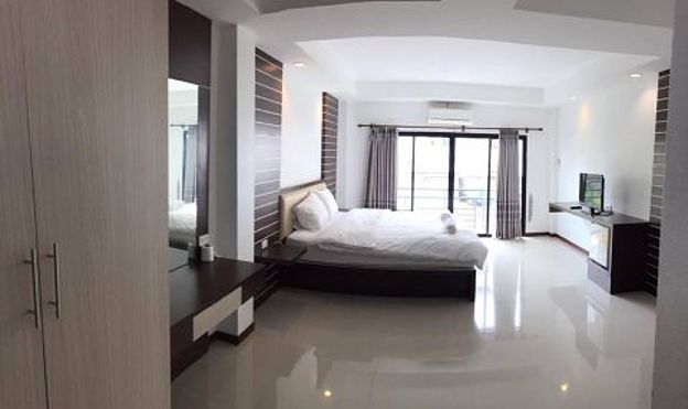 Condo — photo 5