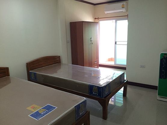 Condo — photo 2